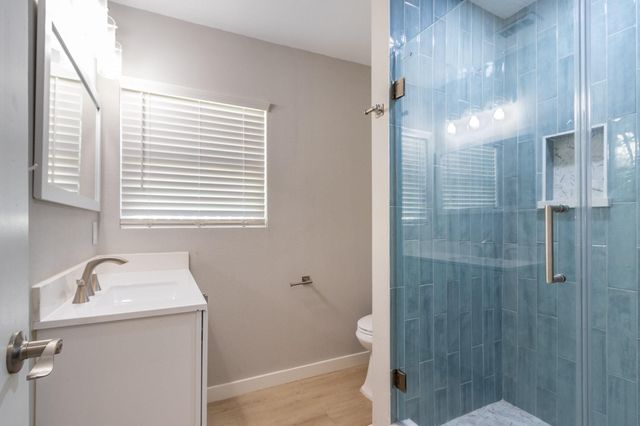 2830 Bay Oaks Harbor Drive, Baytown, TX 77523