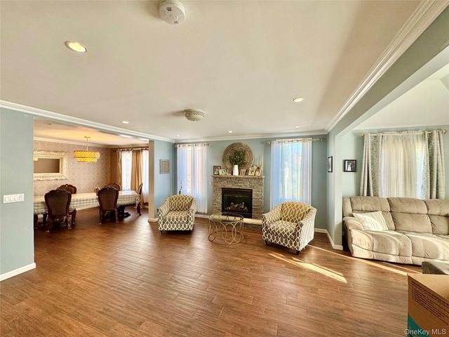 524 Beach 133rd Street, Rockaway Park, NY 11694