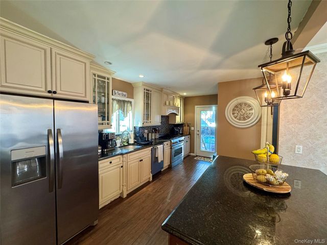 524 Beach 133rd Street, Rockaway Park, NY 11694
