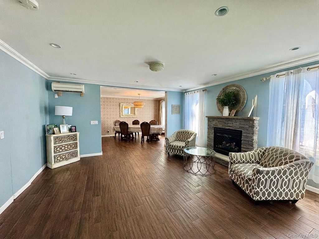 524 Beach 133rd Street, Rockaway Park, NY 11694 — photo 4