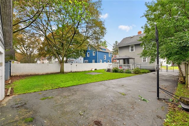 87 Leander Road, Rochester, NY 14612