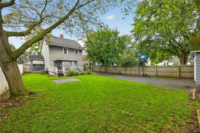 87 Leander Road, Rochester, NY 14612