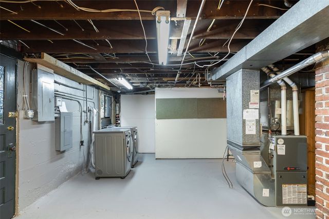 1828 NE Ravenna Boulevard, Seattle, WA 98105