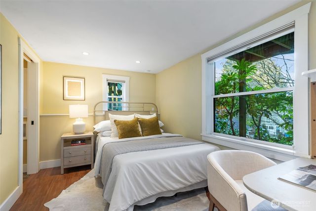 1828 NE Ravenna Boulevard, Seattle, WA 98105