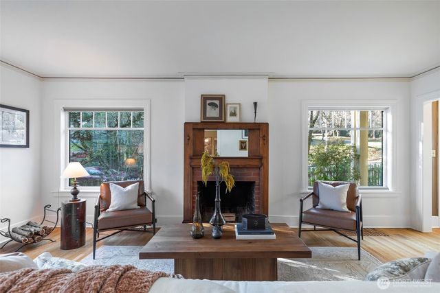 1828 NE Ravenna Boulevard, Seattle, WA 98105