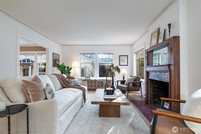 1828 NE Ravenna Boulevard, Seattle, WA 98105