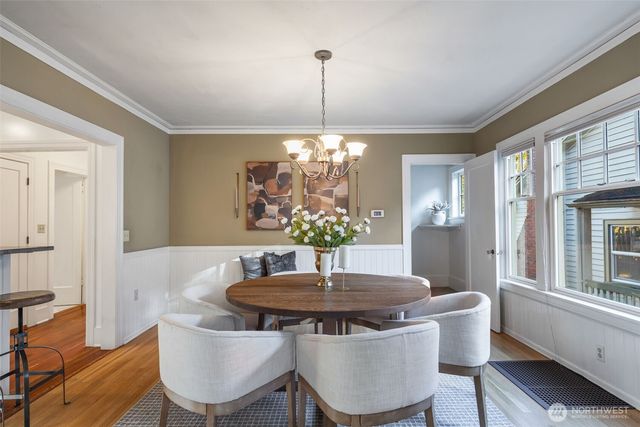 1828 NE Ravenna Boulevard, Seattle, WA 98105