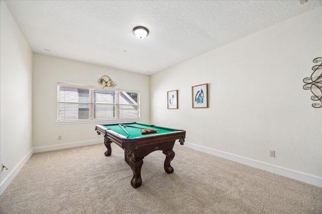 34 Windsor Court, Houston, TX 77055