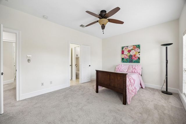 34 Windsor Court, Houston, TX 77055