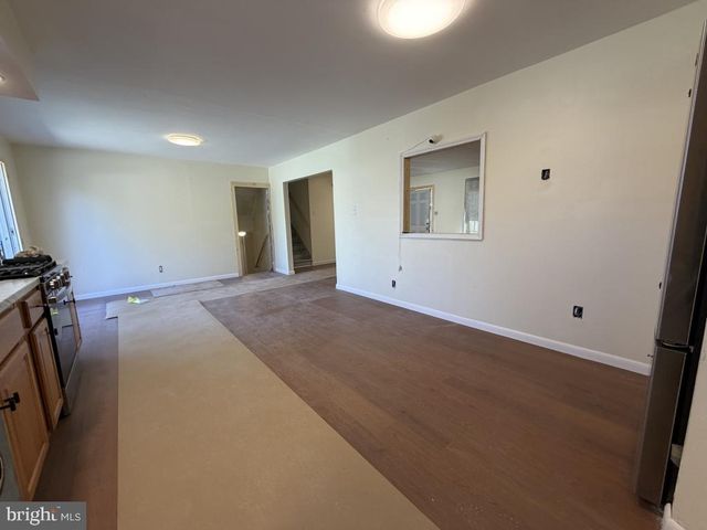 322 NICHOLSON RD, Mount Ephraim, NJ 08059