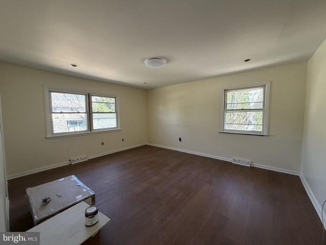322 NICHOLSON RD, Mount Ephraim, NJ 08059