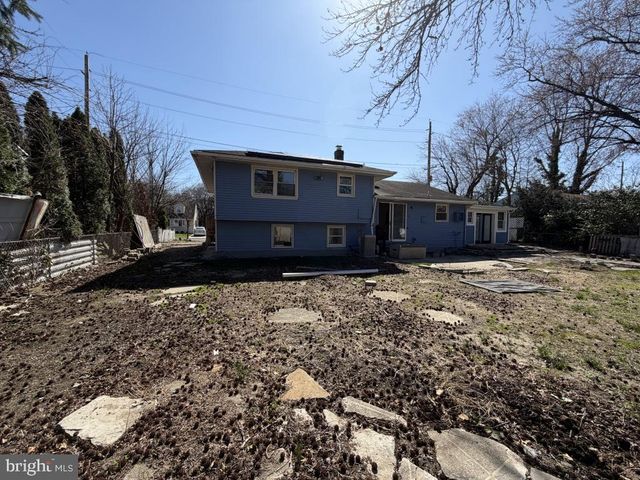 322 NICHOLSON RD, Mount Ephraim, NJ 08059