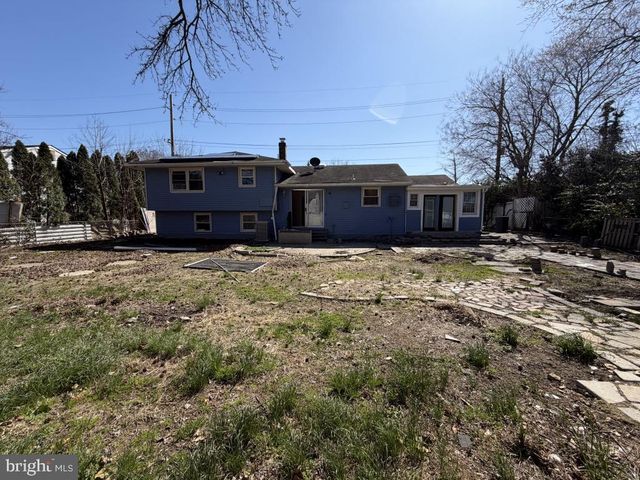 322 NICHOLSON RD, Mount Ephraim, NJ 08059