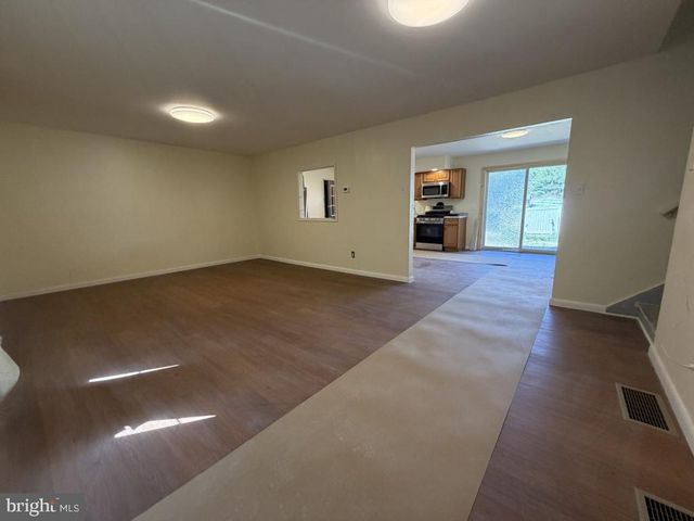 322 NICHOLSON RD, Mount Ephraim, NJ 08059