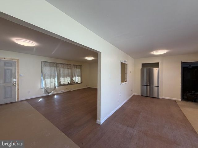 322 NICHOLSON RD, Mount Ephraim, NJ 08059