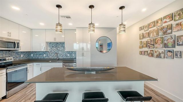 1709 N TAMIAMI TRAIL 408, Sarasota, FL 34234