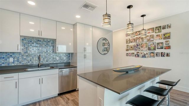 1709 N TAMIAMI TRAIL 408, Sarasota, FL 34234