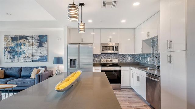 1709 N TAMIAMI TRAIL 408, Sarasota, FL 34234
