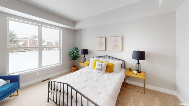 5937 BUTTERFIELD Drive, Bettendorf, IA 52722