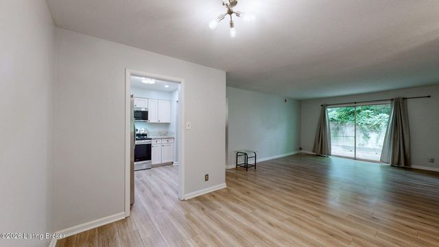 1815 Gardiner Ln APT F52, Louisville, KY 40205