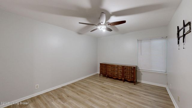 1815 Gardiner Ln APT F52, Louisville, KY 40205
