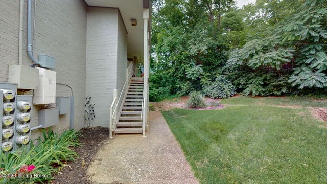 1815 Gardiner Ln APT F52, Louisville, KY 40205