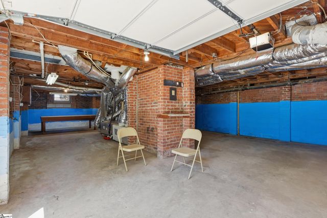 126 W Circle Avenue, Greenville, SC 29607