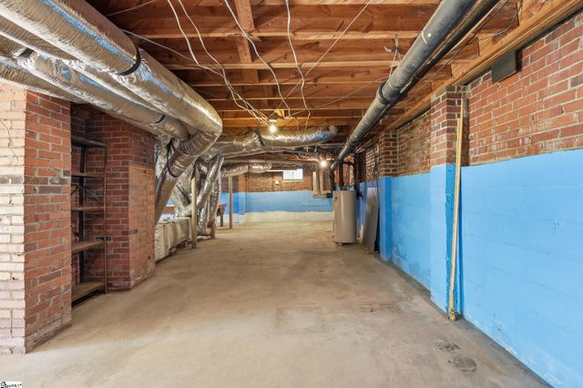 126 W Circle Avenue, Greenville, SC 29607