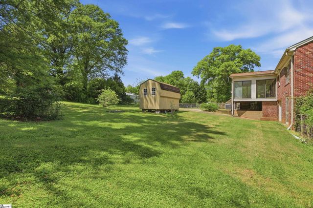 126 W Circle Avenue, Greenville, SC 29607