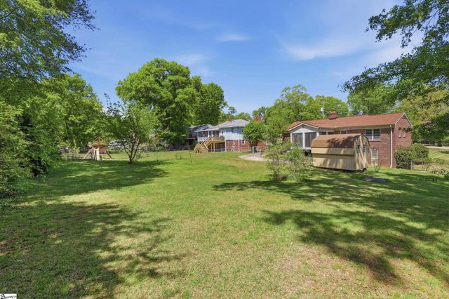 126 W Circle Avenue, Greenville, SC 29607