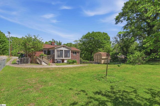 126 W Circle Avenue, Greenville, SC 29607