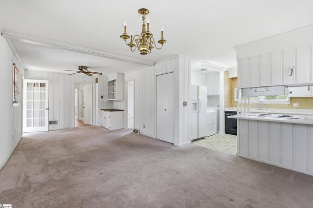 126 W Circle Avenue, Greenville, SC 29607