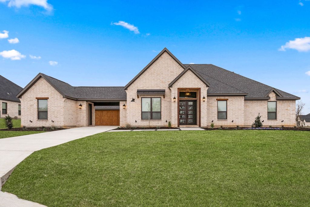 130 Texas Ash Drive, Krugerville, TX 76227