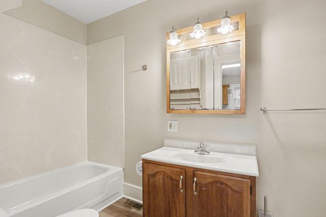 859 E Mulberry Street, Lancaster, OH 43130