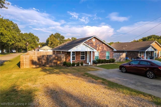 418 Hickory, Sallisaw, OK 74955