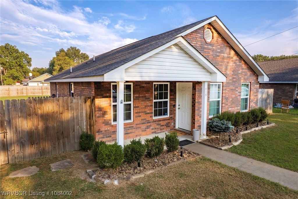 418 Hickory, Sallisaw, OK 74955
