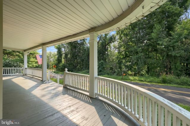 454 ROCKVILLE RD, Spring Grove, PA 17362
