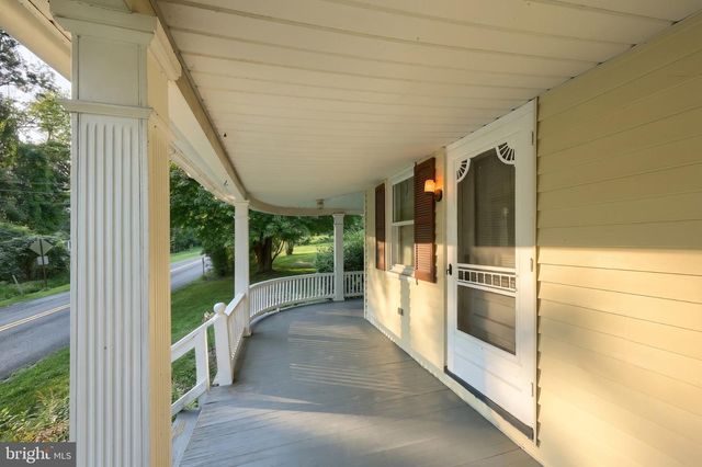 454 ROCKVILLE RD, Spring Grove, PA 17362