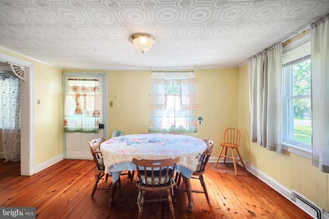 454 ROCKVILLE RD, Spring Grove, PA 17362