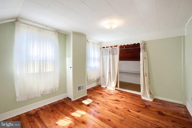 454 ROCKVILLE RD, Spring Grove, PA 17362