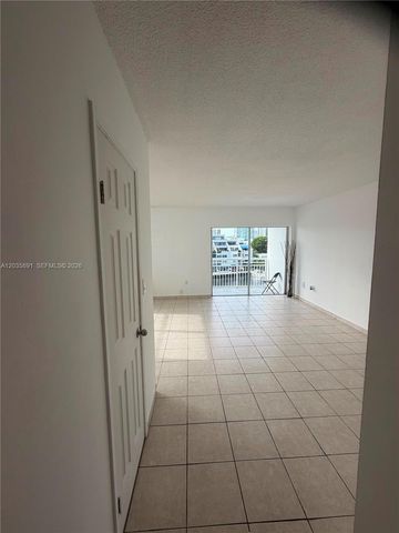400 Kings Point Drive 531, Sunny Isles Beach, FL 33160