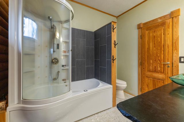 11020 Kestrel Road, Klamath Falls, OR 97601