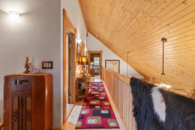 11020 Kestrel Road, Klamath Falls, OR 97601