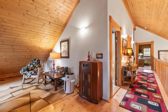 11020 Kestrel Road, Klamath Falls, OR 97601