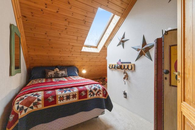 11020 Kestrel Road, Klamath Falls, OR 97601