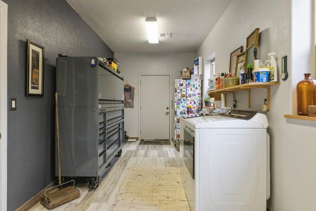 11020 Kestrel Road, Klamath Falls, OR 97601