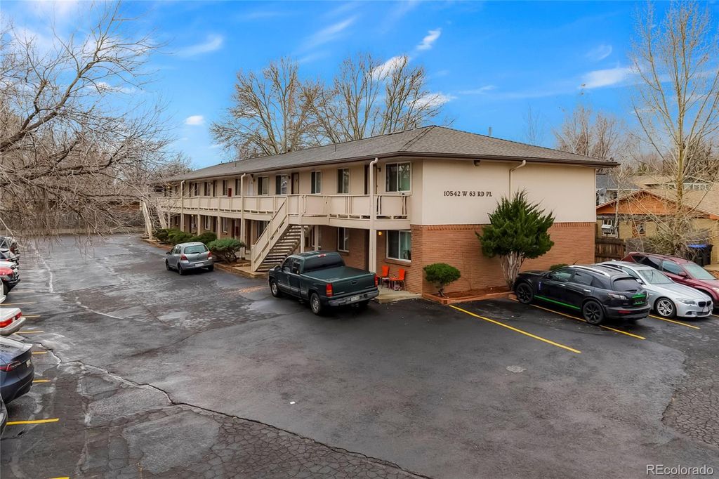 10542 W 63rd Place, Arvada, CO 80004