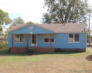 1403 W Division Street, Henryetta, OK 74437