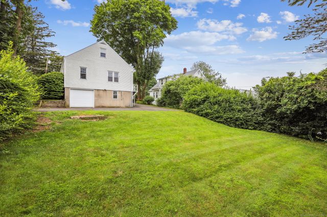 9 Fairfield Avenue, Danbury, CT 06810