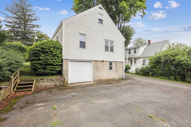 9 Fairfield Avenue, Danbury, CT 06810